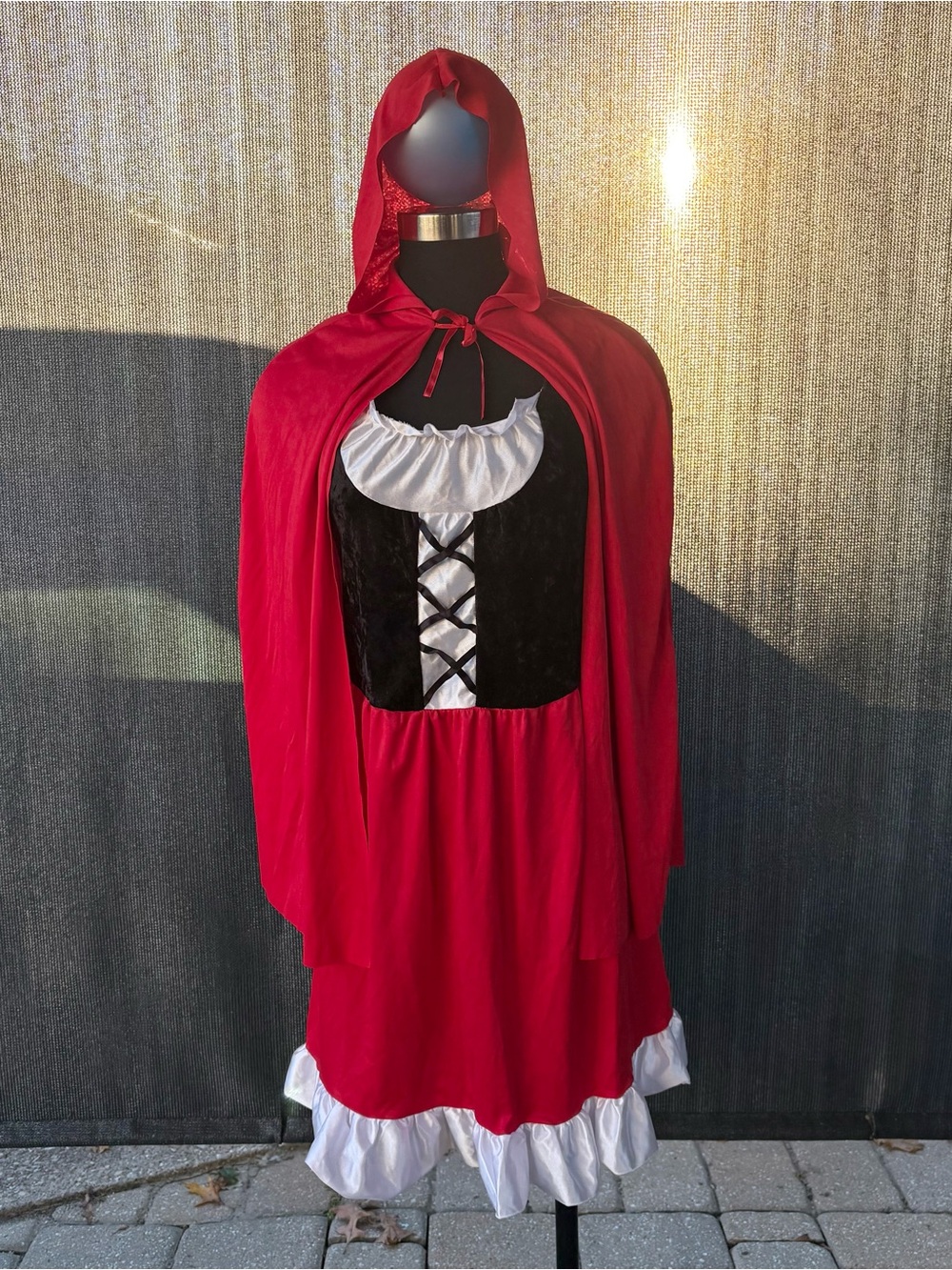 Classic Red Riding Hood Costume Set with Hooded Cape One Size